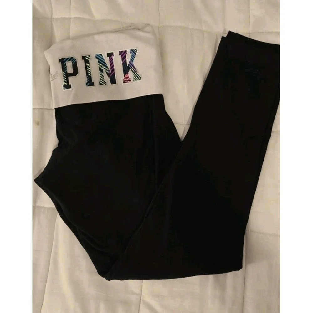 Pink Pom Pom these vs